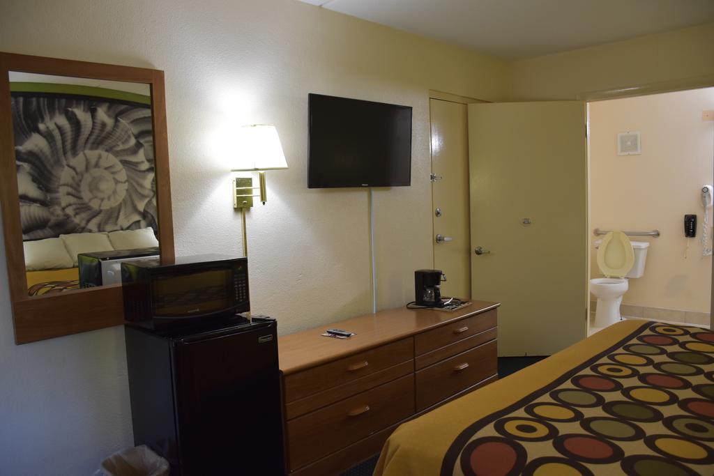 Hotel Super 8 By Wyndham Tifton Exteriér fotografie
