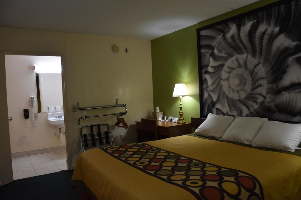 Hotel Super 8 By Wyndham Tifton Exteriér fotografie
