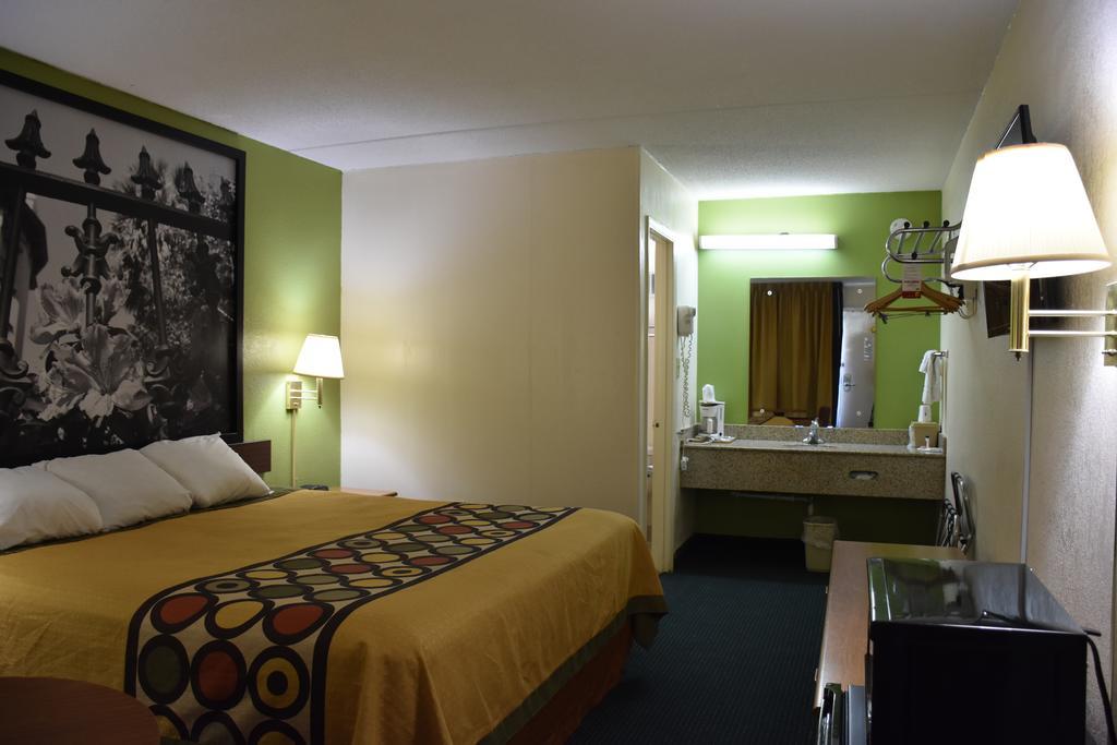 Hotel Super 8 By Wyndham Tifton Exteriér fotografie