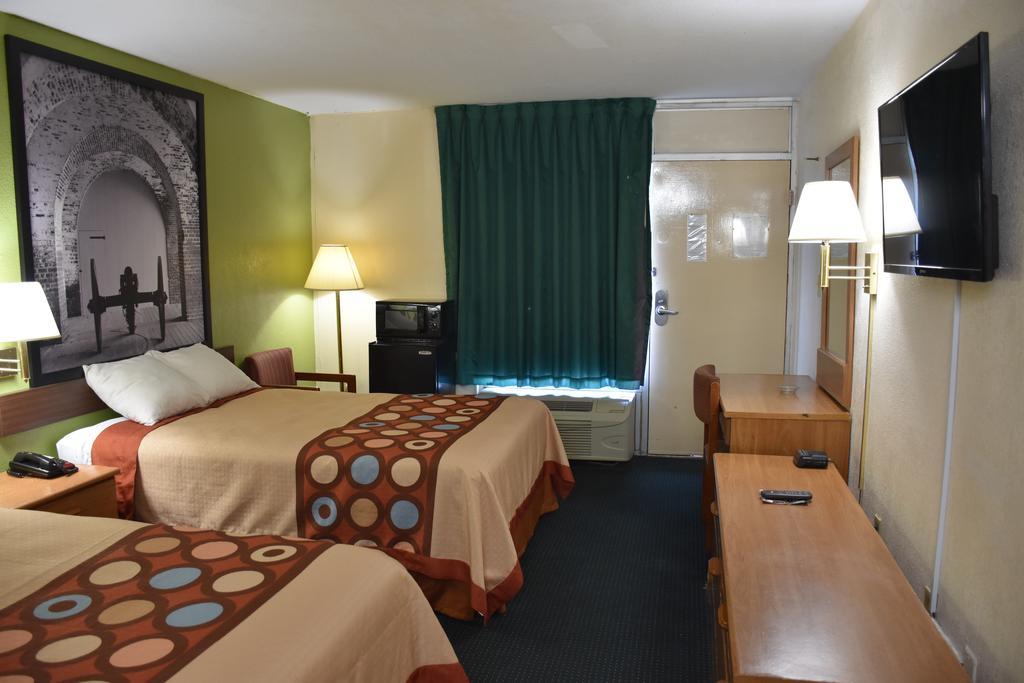 Hotel Super 8 By Wyndham Tifton Exteriér fotografie