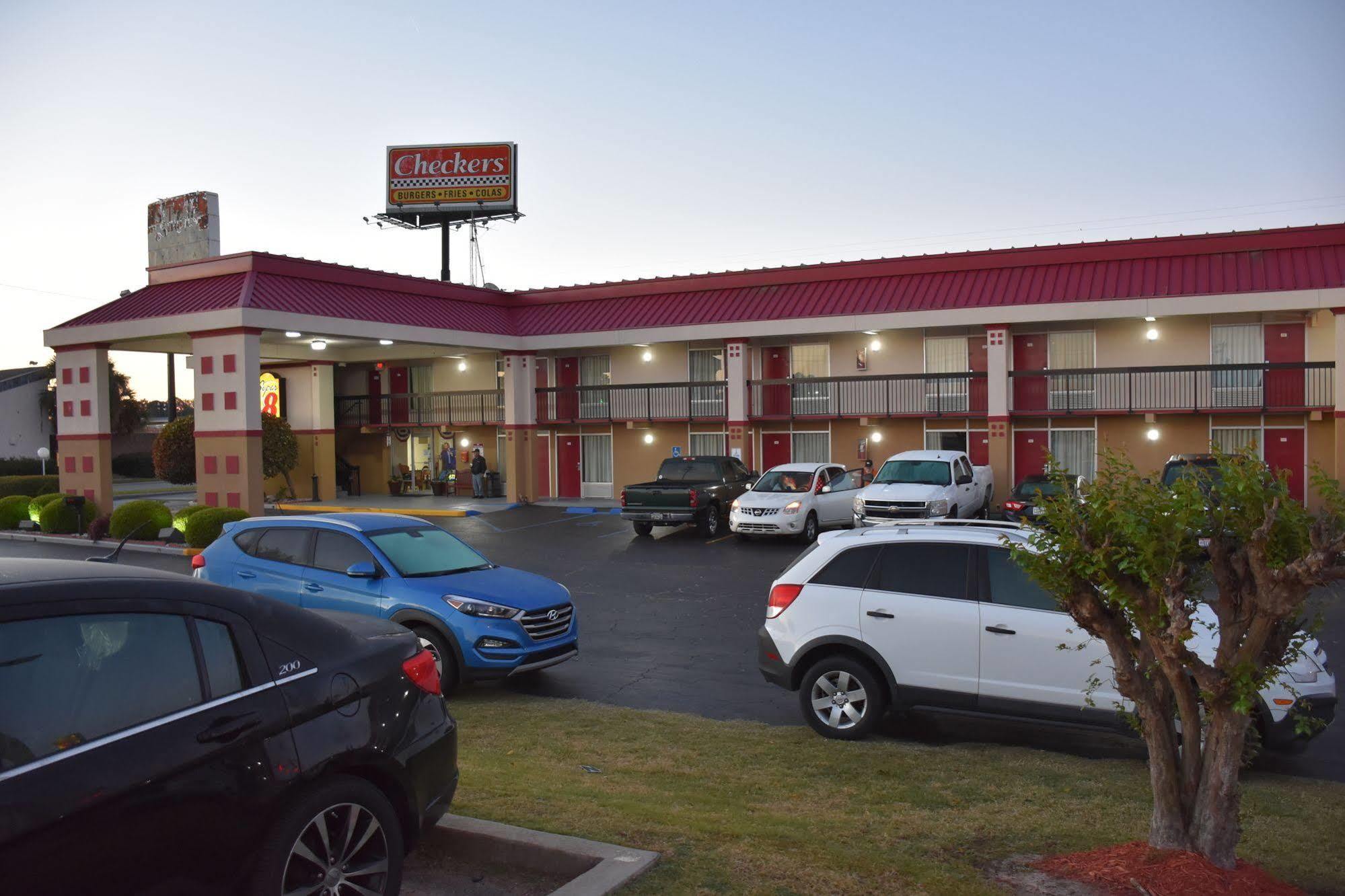 Hotel Super 8 By Wyndham Tifton Exteriér fotografie