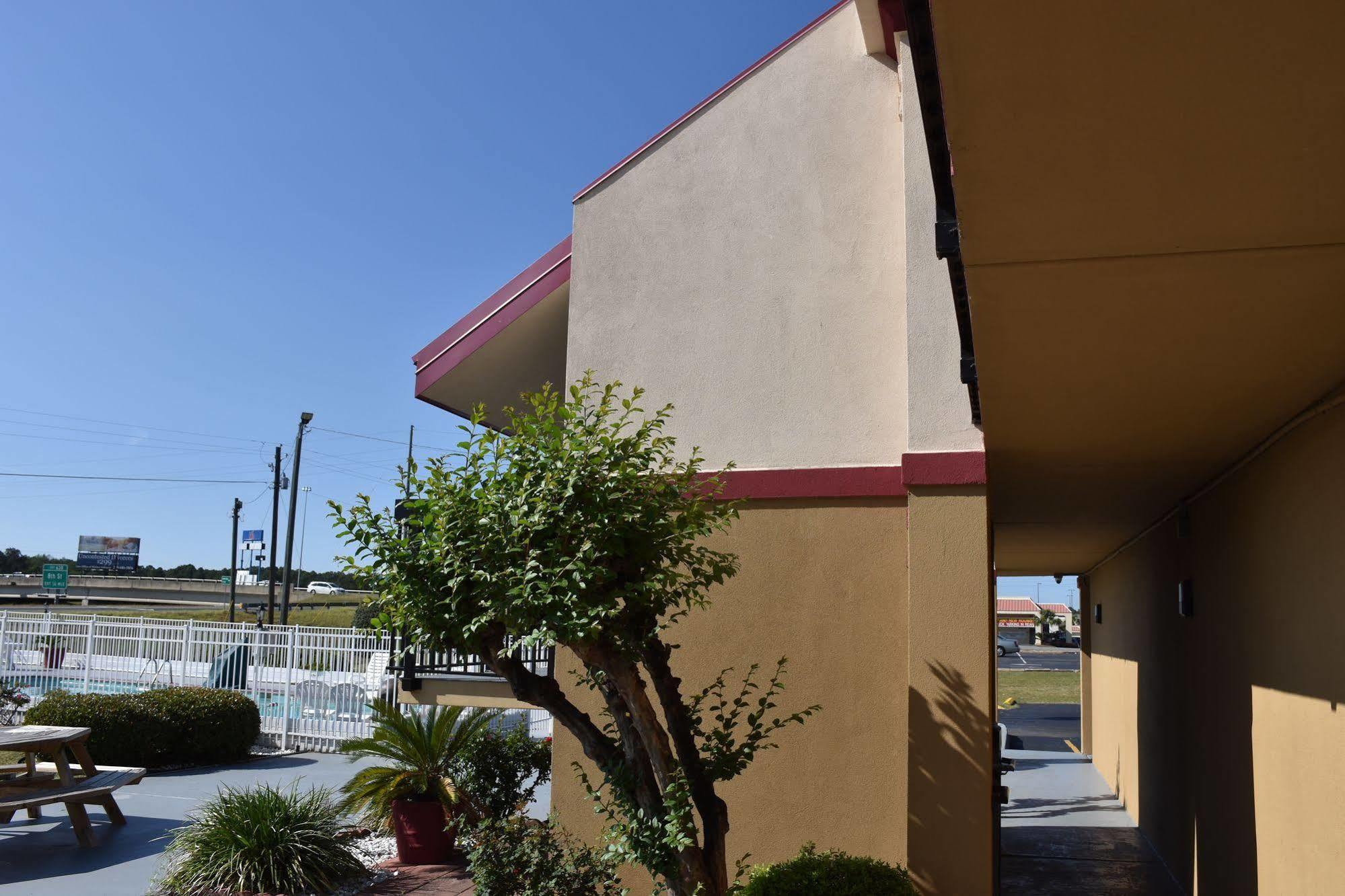 Hotel Super 8 By Wyndham Tifton Exteriér fotografie